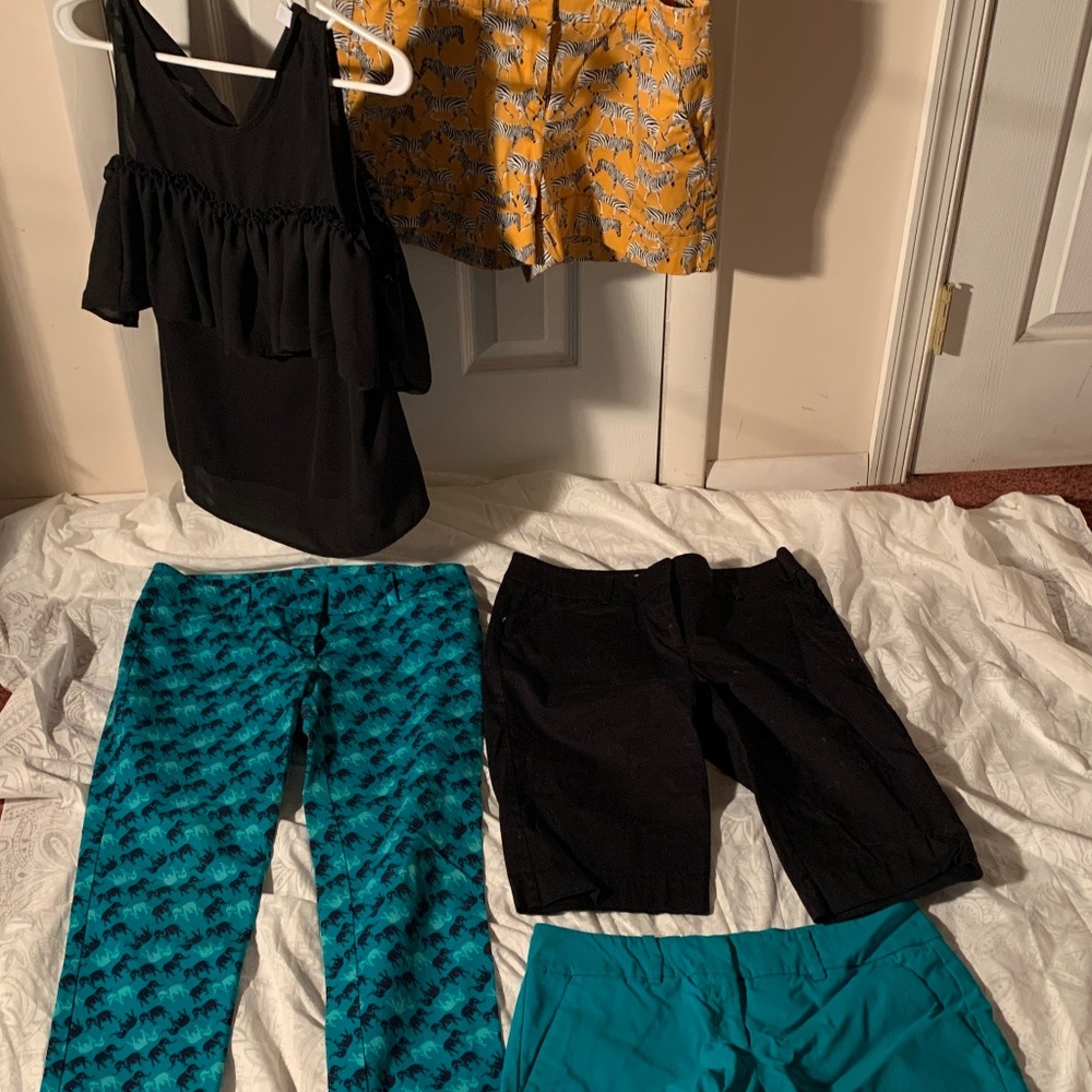Y2K New York & Company Qty of 5 Mixed Lot of Pre-owned Shorts, Pants & Top